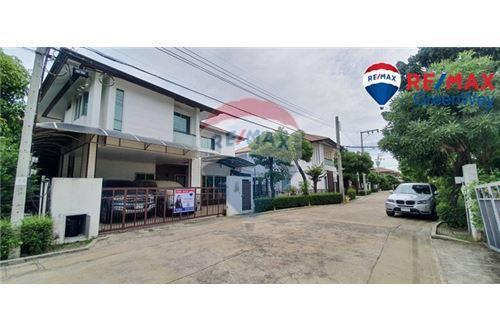 Chom Thong Second hand single house condo for sale rent